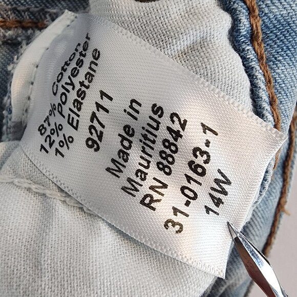 Woman Within Bermuda Shorts w/Embroidered Floral Design, Women's Size 14W - Picture 15 of 16